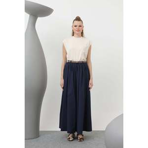 Jupe longue élégante LOREEN pour femme, respirante, taille naturelle, avec ceinture, bleu marine, coupe confortable pour le bureau et le quotidien, style moderne - Product Image 3