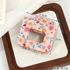 Pinza de Pelo con Diseño Floral Cuadrado, Estilo Fresco y Moderno, Accesorios para el Cabello con Estampado Floral Completo para Niñas - Product Image 4