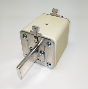 IEC60269ที่ผ่านการรับรอง CE/CB <span class=keywords><strong>NH2</strong></span>ฟิวส์แบบสัมผัสด้วยแรงดันต่ำ500V 400A ความสามารถในการแตกหักสูงได้ - Product Image 1