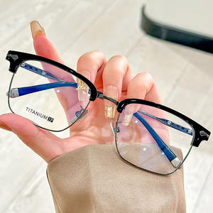 Montura de Gafas Gentcl Monsefr Cuadradas de Titanio 88019, Montura Completa Ligera para Hombre, Gafas Ópticas Danyang - Product Image 4