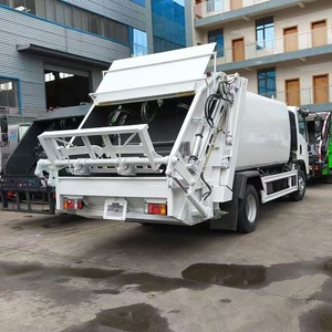 Camion Compacteur de Déchets 1SUZU KV600 9m³ à Prix Abordable - Camion de Collecte de Déchets Compressés - Product Image 5
