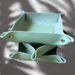 Bandeja Plegable de Cuero PU para Almacenamiento de Joyas, Organizador de Escritorio para Exhibición de Joyas, Excelente para Almacenamiento en el Hogar - Product Image 3