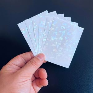 Étuis de cartes holographiques en plastique standard personnalisés en gros, 66x91mm, avec fermeture éclair, étui transparent pour cartes de jeu de société pour Yugioh - Product Image 4