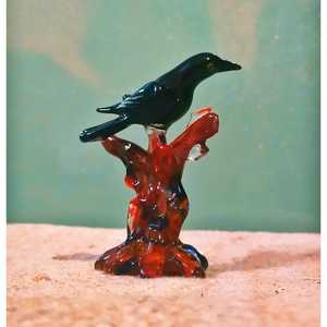 Miniatura de Pájaro de Cristal de Murano Hecha a Mano sobre Base de Árbol Roja, Tema Animal, Adorno Navideño - Product Image 3