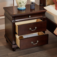 Lit double confortable en bois de pin américain et cuir, 1,8 m, style vintage européen, durable, panneau en contreplaqué de luxe