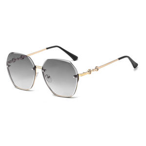 Lunettes de soleil polarisées sans monture tendance 2025, verres dégradés, lunettes de luxe à la mode, unisexe pour hommes et femmes, monture en métal - Product Image 3