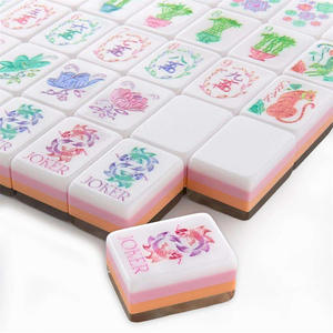 Ensemble de Mahjong en Acrylique Perlé à 4 Couches (160 Pièces) NMJL Standard, Idéal pour les Soirées entre Femmes, Sac de Mahjong Gratuit, Format Voyage - Product Image 1