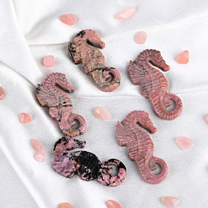 Vente chaude des fabricants : Sculpture animale en cristal, joli hippocampe en rhodonite pour la décoration - Product Image 1