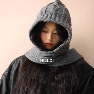 HILLDI Bonnet cagoule en tricot avec écharpe rouge pour femme, cache-cou chaud automne-hiver - Product Image 3