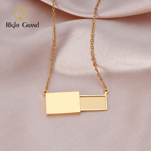 Nouveautés 2021 Collier en acier inoxydable gravé avec une lettre Collier à médaillon souvenir enveloppe plaqué or personnalisé - Product Image 1