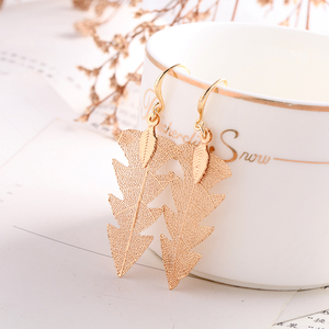 Conception parfaite réel lamina à <span class=keywords><strong>l</strong></span>'envers noë<span class=keywords><strong>l</strong></span> arbre nouvelle boucle d'oreille - Product Image 5