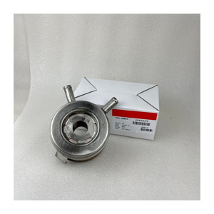 Refroidisseur d'huile moteur B3.3 4D95 4983996 4982639 C6205615400 pour Cummins - Product Image 1