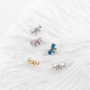 حلق حلزوني مطلي بالذهب عيار 18 قيراط من التيتانيوم مع قفل لولبي، مجوهرات ثقب الأذن للفتيات - Product Image 2