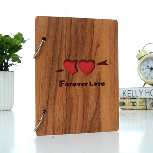 <span class=keywords><strong>Album</strong></span> photo portable en bois sculpté 12*16cm avec reliure à spirale, plus <span class=keywords><strong>de</strong></span> 200 pages pour créer des albums mémorables - Product Image 4