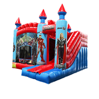Château gonflable coloré avec toboggan, thème soleil et palmiers, qualité commerciale pour les fêtes d'enfants, les locations, les écoles et les événements