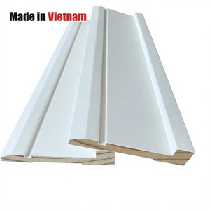 Zócalo Personalizado con Luces LED, Moldura de Madera para Decoración - Product Image 2