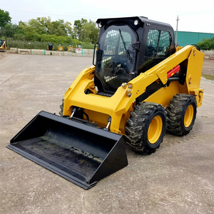 Chargeuse sur pneus CAT 246D d'occasion, moteur d'origine en bon état, peu d'heures de fonctionnement. Mini-chargeuse sur pneus Cat 246C - Product Image 1