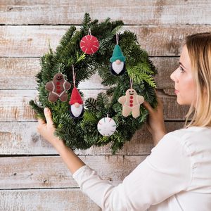 Ornements <span class=keywords><strong>de</strong></span> Noël en feutre <span class=keywords><strong>de</strong></span> laine personnalisés Décorations d'arbre <span class=keywords><strong>de</strong></span> Noël en feutre <span class=keywords><strong>Chaussette</strong></span> <span class=keywords><strong>de</strong></span> Père Noël suspendue - Product Image 2