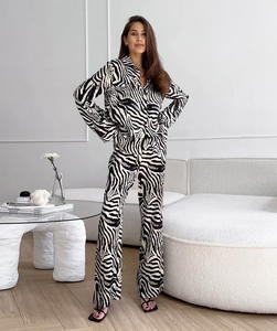Enyami kadınlar Zebra baskı uzun kollu üstleri ve geniş bacak pantolon rahat günlük giyim 2 parça düğme aşağı salon seti - Product Image 3