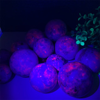 Nouveautés : Décorations en cristal UV, sphère de cristal de sodalite violette naturelle à vendre