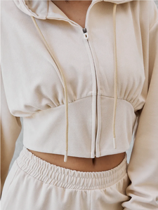 Chất lượng của phụ nữ tùy chỉnh hai mảnh Zip Up cắt trùm đầu áo và Sweatpants <span class=keywords><strong>Set</strong></span> bán buôn tùy chỉnh phụ nữ thể thao phù hợp với giản dị - Product Image 2