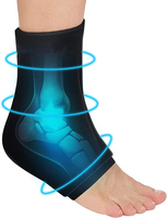 Chaussettes froides chaudes utilisées pour soulager les douleurs au pied et à la cheville, thérapie relaxante des pieds réutilisable refroidissant les chaussettes en gel solide