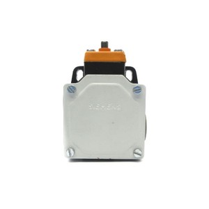 3SE3100-1E 3SE3100 1E ลิมิตสวิตช์ อุปกรณ์ควบคุมระบบอัตโนมัติทางอุตสาหกรรม อุปกรณ์สวิตช์ไฟฟ้า - Product Image 1