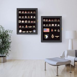 Boîte de présentation murale noire en bois verrouillable pour épingles <span class=keywords><strong>et</strong></span> médailles, avec fond en velours pour médailles <span class=keywords><strong>et</strong></span> écussons - Product Image 4