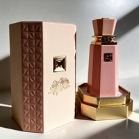 Boîte cadeau de parfum personnalisée en deux parties, avec couvercle et base, pour la présentation de marques de luxe, avec insert en mousse et ruban de fermeture