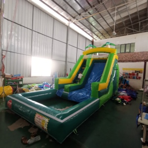 Phổ biế<span class=keywords><strong>n</strong></span> nhất thiết kế mới khổng lồ màu xanh lá cây trượt và trượt <span class=keywords><strong>Inflatable</strong></span> sâ<span class=keywords><strong>n</strong></span> chơi trượt <span class=keywords><strong>n</strong></span>ước với hồ bơi để bá<span class=keywords><strong>n</strong></span> - Product Image 6