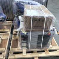 Robot industriel Yaskawa Motoman-Gp25, 25 kg, 1730 mm, avec pince personnalisée et clôture de sécurité pour le chargement et le déchargement de machines CNC