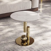 Table basse ronde pliable moderne avec plateau en marbre blanc, base en métal poli, accent sphérique réglable pour salon