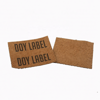 Prix usine coudre sur des étiquettes de patchs en daim personnalisées avec logo de mode en relief pour sacs et jeans