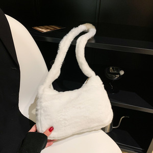 Nouveauté Hiver : Sac à main en peluche pour femme, sacs oreillers tendance, sacs bandoulière pour femme - Product Image 3