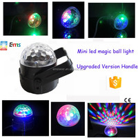 Boule disco LED moderne pour salon de Noël, avec commande vocale, lumière magique, télécommande, lumière de nuit 3D