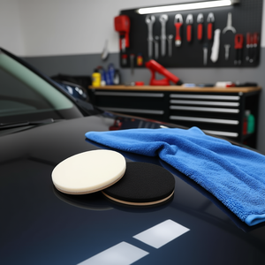 Disque de polissage en feutre Velcro Fervi 120 mm noir et blanc pour le detailing automobile - Product Image 3