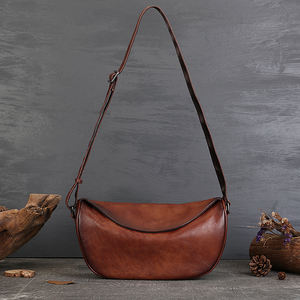 Bolso Bandolera de Cuero Marrón Oscuro Premium OEM, Estilo Dumpling, para Mujer - Product Image 5