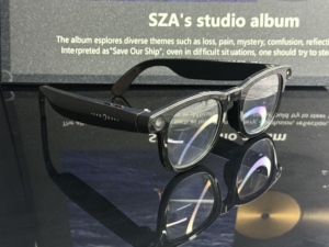 Gafas Inteligentes CY01 con IA, 32 GB, Cámara de 8MP, WiFi, Bluetooth, Llamadas, Música, Activación por Voz, Traducción, ENC, 280 mAh, 25 Idiomas, Control por Aplicación - Product Image 3