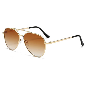 メンズダブルビームサングラス　おしゃれなアウトドアスポーツ用大型フレーム　ドライバー向けメタルUV400保護サングラス　<span class=keywords><strong>2026</strong></span> - Product Image 6