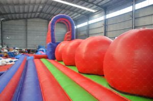 PVC leo trượt lớn màu đỏ bóng kết hợp WIPEOUT Inflatable lớn <span class=keywords><strong>Baller</strong></span> khóa học trở ngại cho người lớn - Product Image 5
