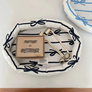 Panier de rangement moelleux et doux pour bijoux et clés, avec motif nœud et logo personnalisé, organisateur de bureau pour la décoration intérieure - Product Image 5