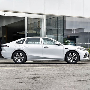 Nouvelle berline Geely Galaxy A7 PHEV – Véhicule électrique Geely à charge rapide, hybride, pour trajets urbains - Product Image 4