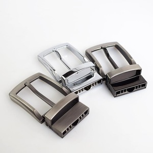 Deepeel AP275 35MM Rotativa Tailed Buckle <span class=keywords><strong>Belt</strong></span> Buckle Fivelas De Cinto Cabeça De Cinto Reversível Com Rebites - Product Image 4