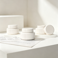 Pots vides personnalisés OEM/ODM 5g 20g 30g 50g pour gel UV, pot de gel UV blanc avec couvercle, pot cosmétique rond pour crème