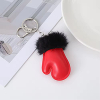 Pendentif créatif en forme de petits gants en peluche d'hiver, mini porte-clés mignon, accessoires de décoration pour sac à dos scolaire