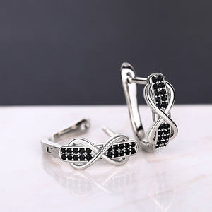 Orecchini a Cerchio Bicolore con Linea Infinity per Donne, Gioielli Scintillanti per Uso Quotidiano - Product Image 3