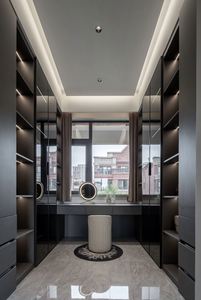 Armoire en bois massif sur mesure de conception nouvelle, style moderne, dressing avec portes coulissantes - Product Image 4