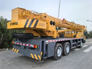 Grúa Telescópica de Construcción de <span class=keywords><strong>Segunda</strong></span> <span class=keywords><strong>Mano</strong></span> de 25 Toneladas de Alta Eficiencia Operativa, Grúa QY25K con <span class=keywords><strong>Pluma</strong></span> de 48 m, Grúa de Camión Usada - Product Image 4