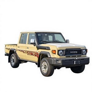 Toyota Land Cruiser Pickup 4 Posti Fari Alogeni Pneumatici R17 Guida a Sinistra Aria Condizionata Manuale - Product Image 1