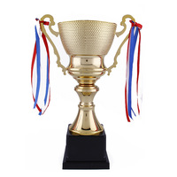 Trophée en métal Champions Trophée de football personnalisé en usine Trophée de coupe en cristal avec conception de base en bois en plastique